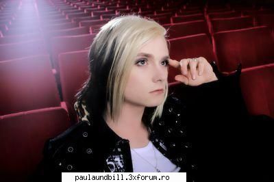 mie imi :cool: 
da nu il intrece pe billu nostru.. :nebun:  :nebun:  :cool:  :cool:  :rotfl: cinema
