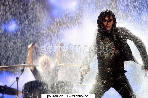 Faze penibile... - mie chiar mi se pare penibil ca cineva sa te - ~All about our ROCK STAR~~