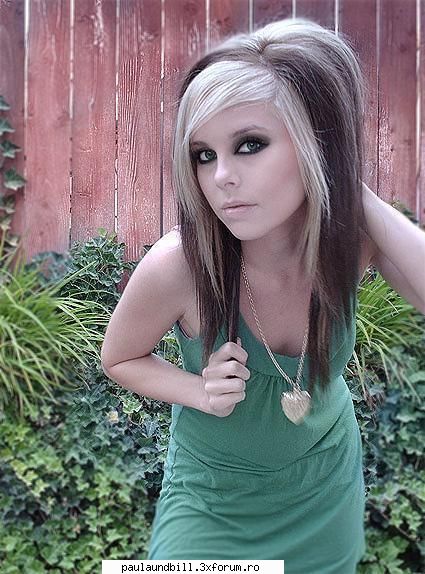 and emo girlz :nebun: poze emo